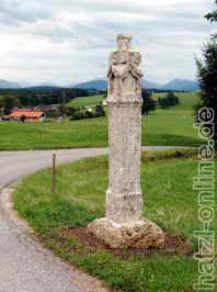 Tuffsteinsule - Marterl bei Fentbach - restauriert 2003 durch Bildhauer TOBEL, im Auftrag des Arbeitskreises Marterl